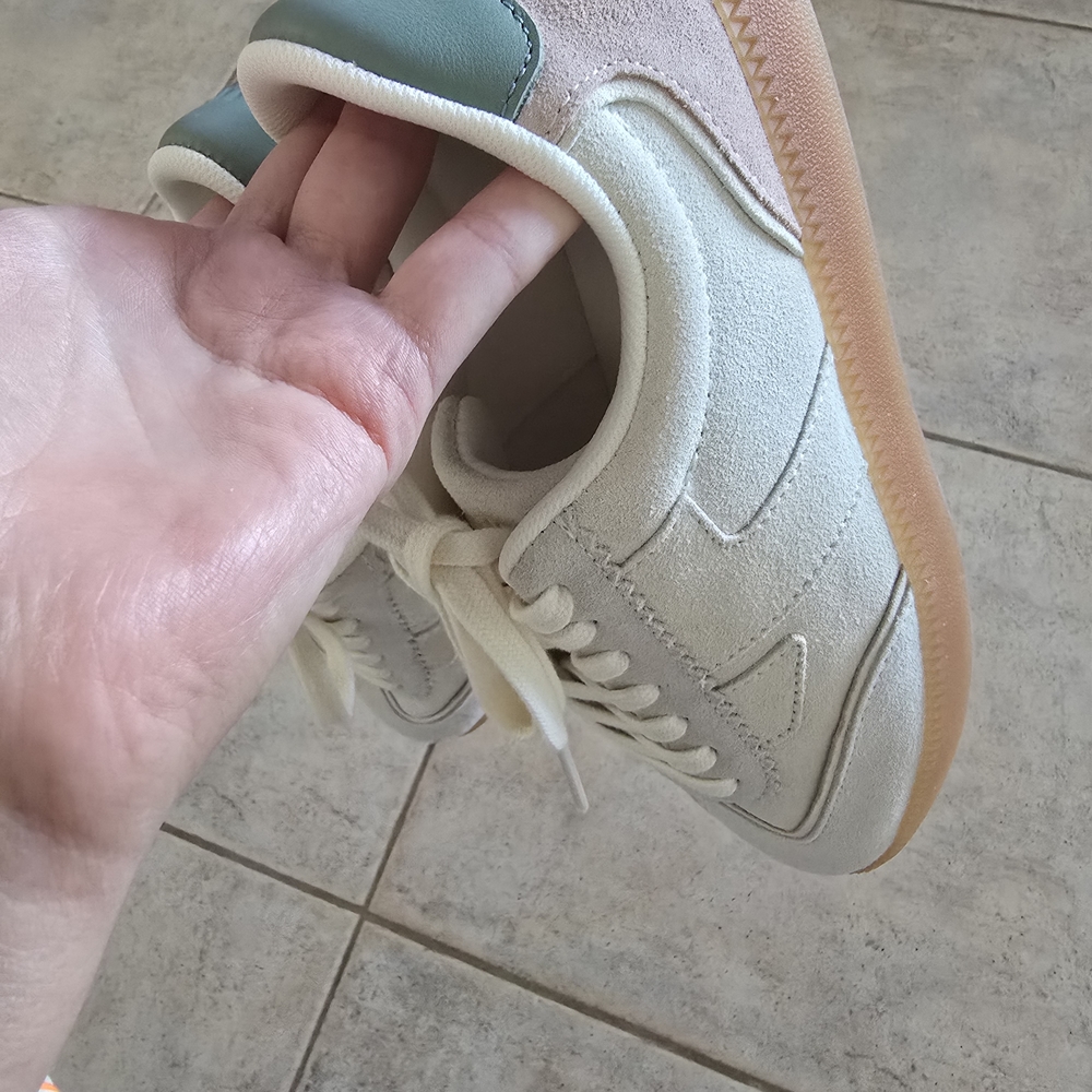 TOMS Women Leather/suede Collins Shoes - Picture 8 of 9